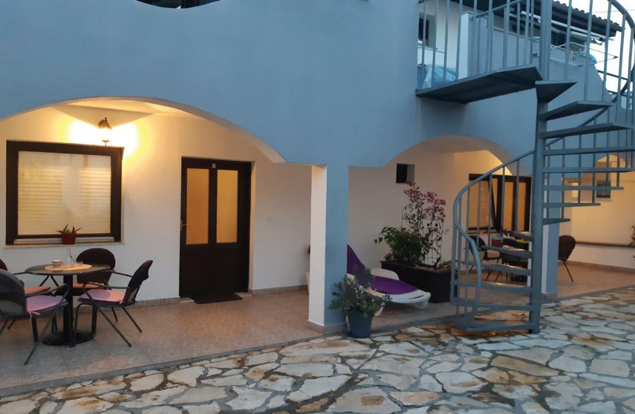 Apartments Lola Biograd Na Moru Dış mekan fotoğraf
